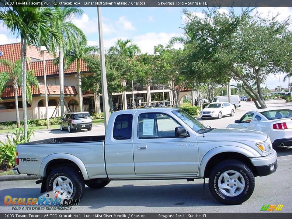 2003 Toyota Tacoma V6 TRD Xtracab 4x4 Lunar Mist Silver Metallic / Charcoal Photo #2