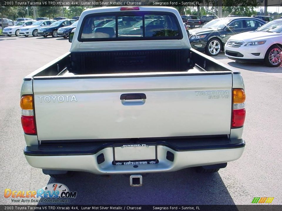 2003 Toyota Tacoma V6 TRD Xtracab 4x4 Lunar Mist Silver Metallic / Charcoal Photo #4