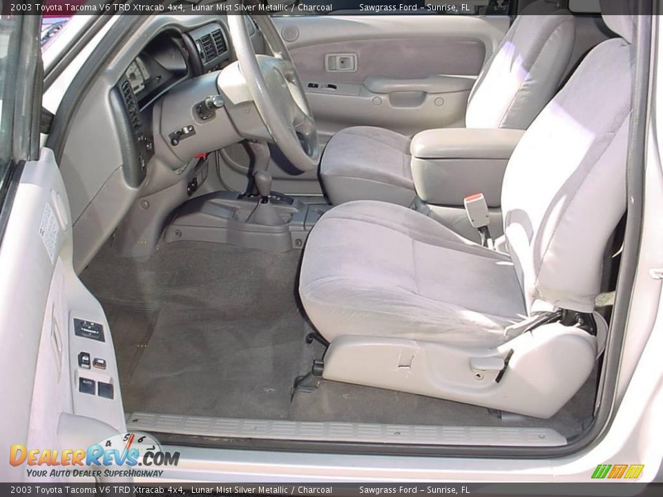 2003 Toyota Tacoma V6 TRD Xtracab 4x4 Lunar Mist Silver Metallic / Charcoal Photo #11