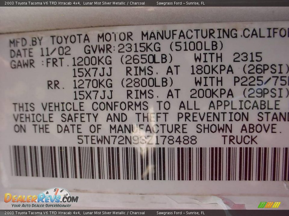 2003 Toyota Tacoma V6 TRD Xtracab 4x4 Lunar Mist Silver Metallic / Charcoal Photo #18