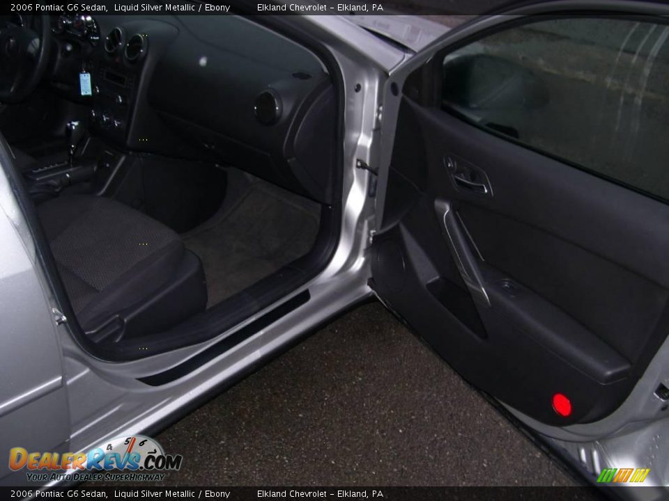 2006 Pontiac G6 Sedan Liquid Silver Metallic / Ebony Photo #24