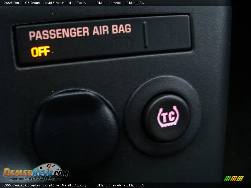 2006 Pontiac G6 Sedan Liquid Silver Metallic / Ebony Photo #35