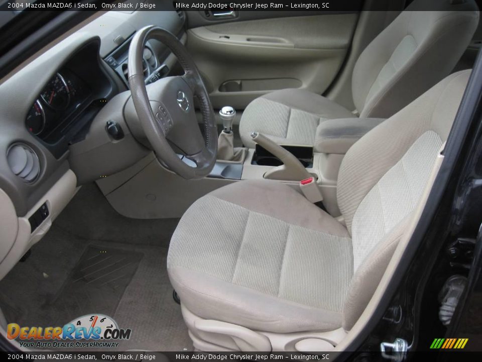 2004 Mazda MAZDA6 i Sedan Onyx Black / Beige Photo #20