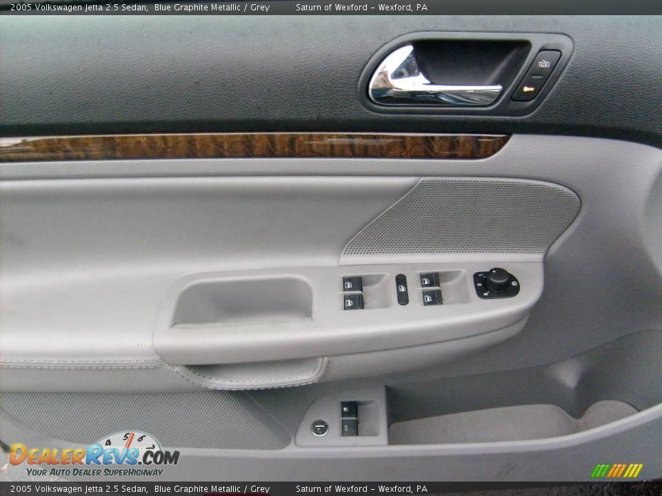 2005 Volkswagen Jetta 2.5 Sedan Blue Graphite Metallic / Grey Photo #13