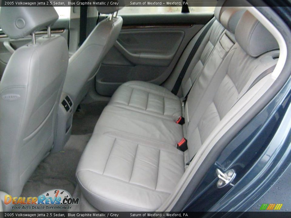 2005 Volkswagen Jetta 2.5 Sedan Blue Graphite Metallic / Grey Photo #14