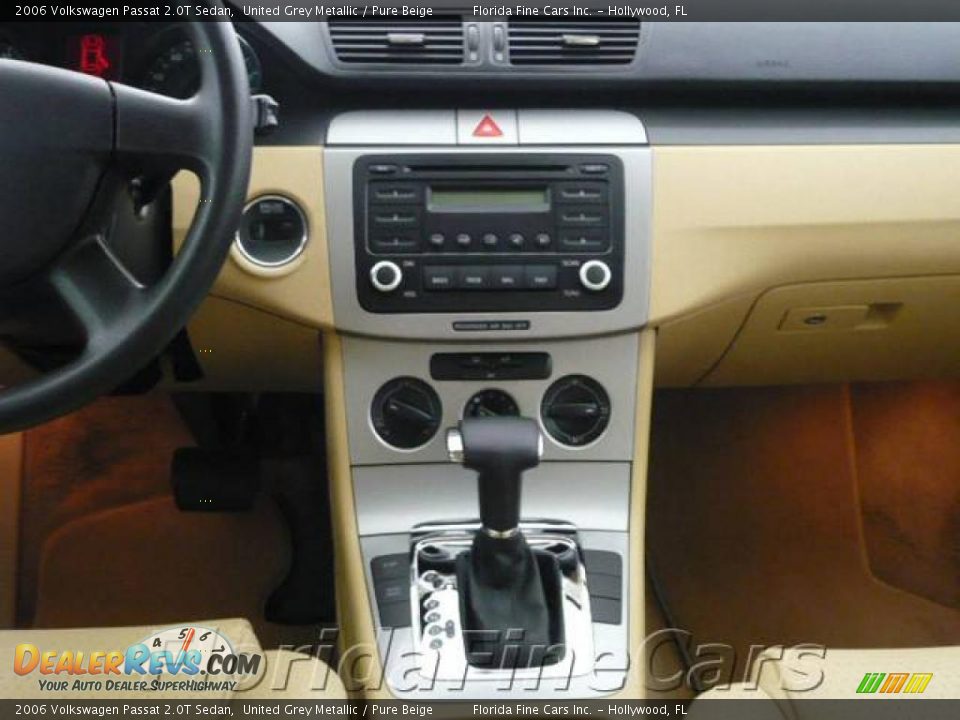 2006 Volkswagen Passat 2.0T Sedan United Grey Metallic / Pure Beige Photo #11