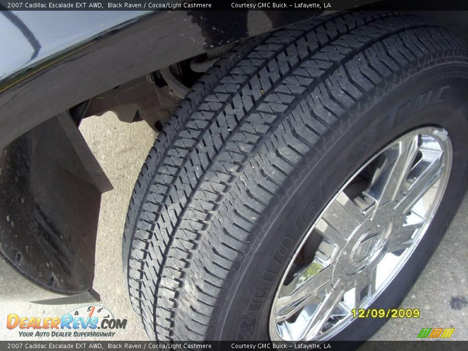 2007 Cadillac Escalade EXT AWD Black Raven / Cocoa/Light Cashmere Photo #21
