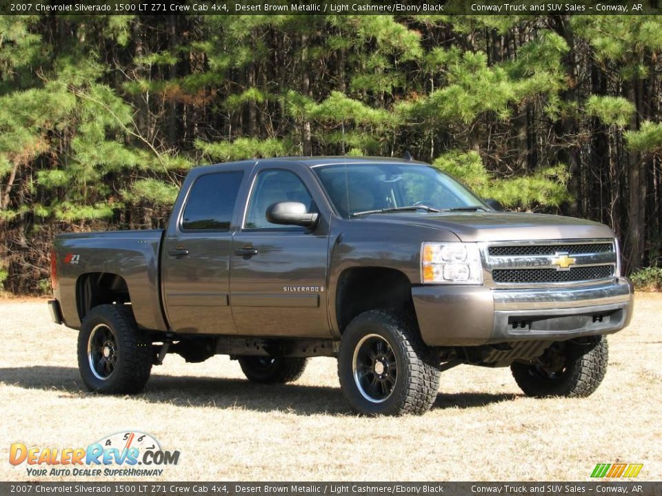 2007 Chevrolet Silverado 1500 LT Z71 Crew Cab 4x4 Desert Brown Metallic / Light Cashmere/Ebony Black Photo #1