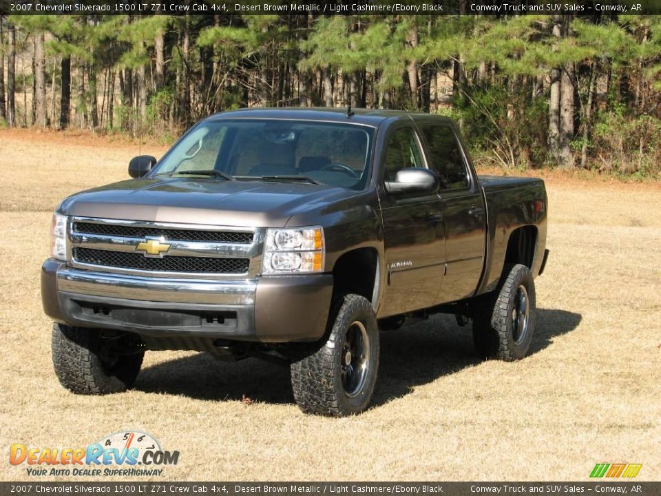 2007 Chevrolet Silverado 1500 LT Z71 Crew Cab 4x4 Desert Brown Metallic / Light Cashmere/Ebony Black Photo #3