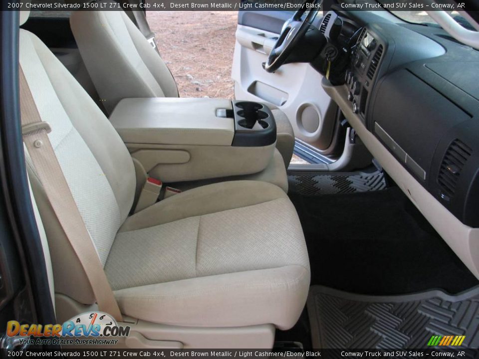2007 Chevrolet Silverado 1500 LT Z71 Crew Cab 4x4 Desert Brown Metallic / Light Cashmere/Ebony Black Photo #12
