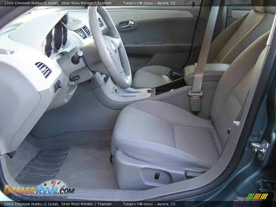 2009 Chevrolet Malibu LS Sedan Silver Moss Metallic / Titanium Photo #7