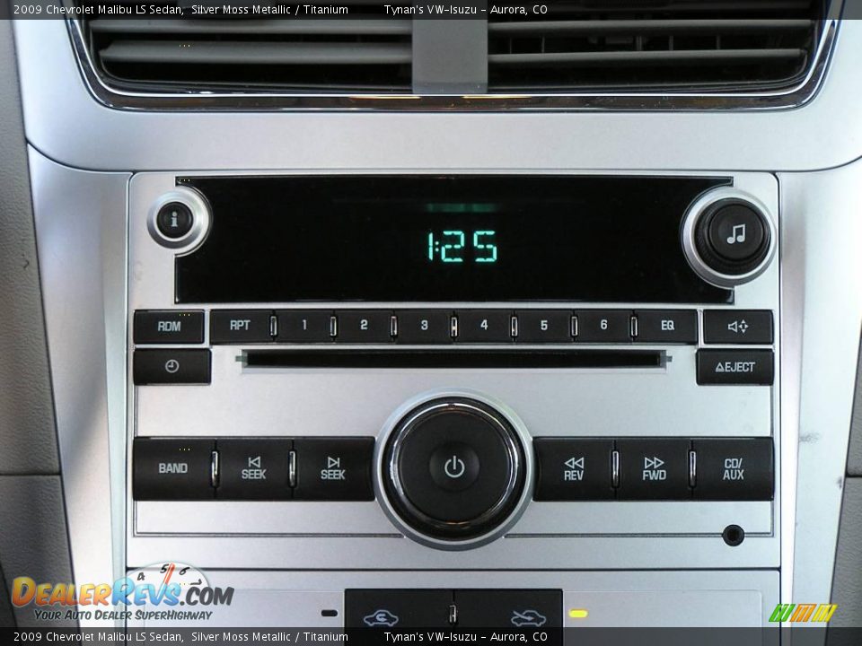 2009 Chevrolet Malibu LS Sedan Silver Moss Metallic / Titanium Photo #11