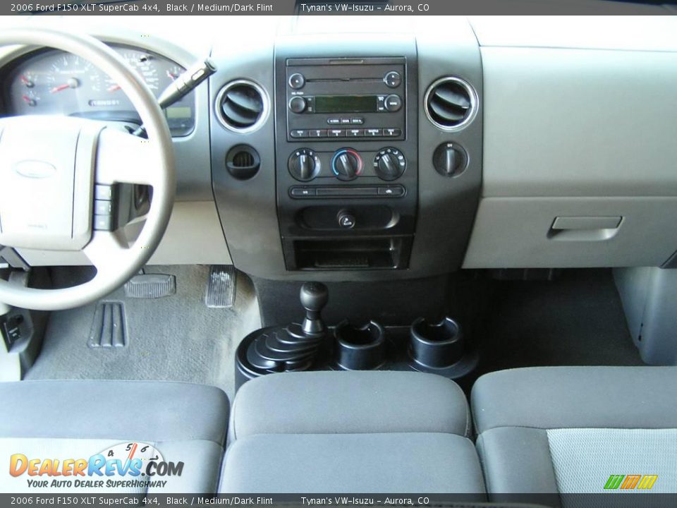 2006 Ford F150 XLT SuperCab 4x4 Black / Medium/Dark Flint Photo #9