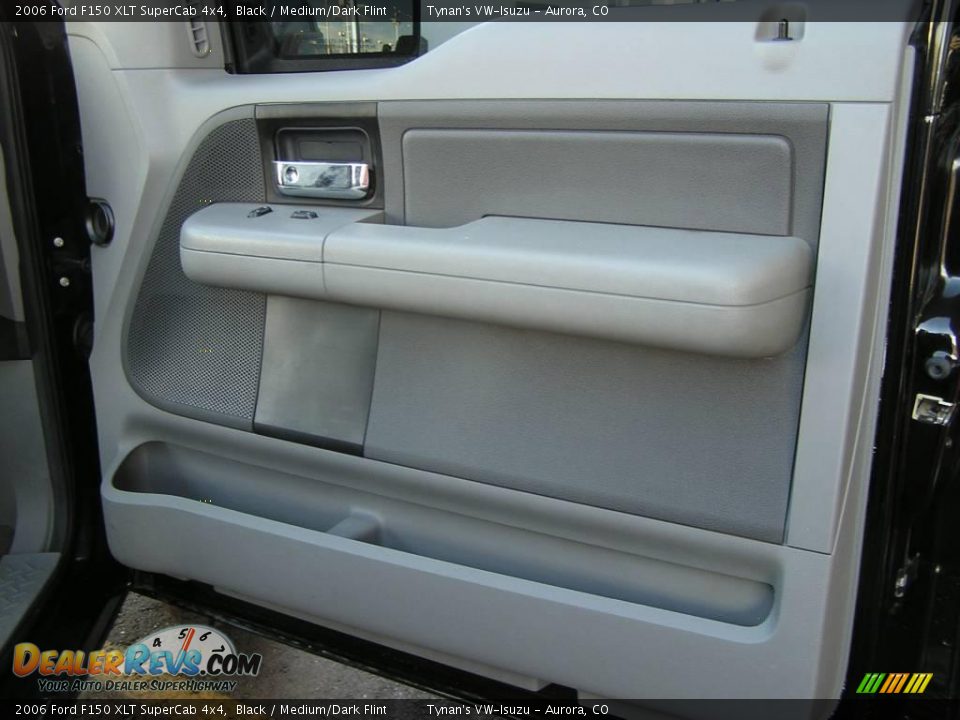 2006 Ford F150 XLT SuperCab 4x4 Black / Medium/Dark Flint Photo #15