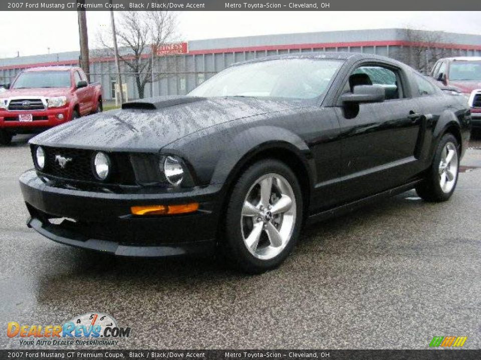 2007 Ford Mustang GT Premium Coupe Black / Black/Dove Accent Photo #7