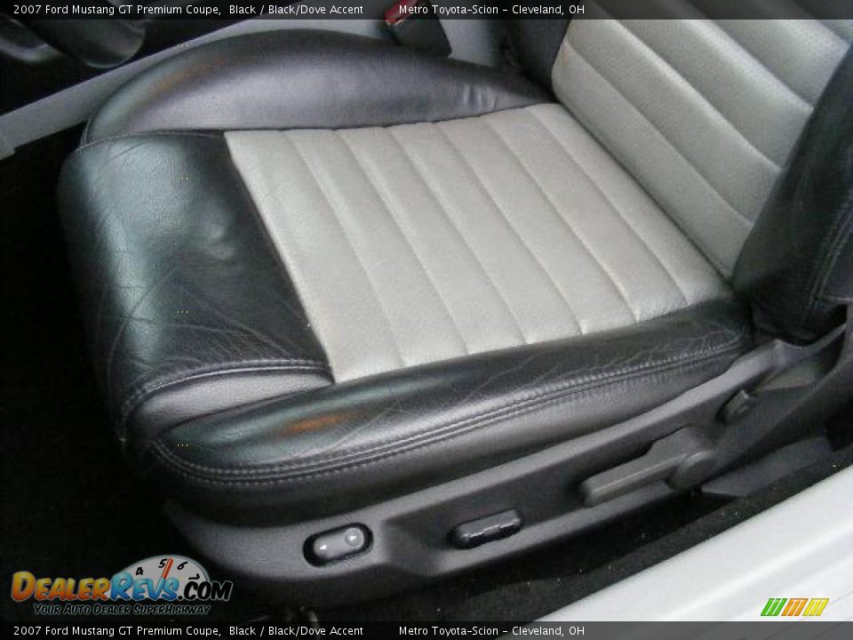 2007 Ford Mustang GT Premium Coupe Black / Black/Dove Accent Photo #10