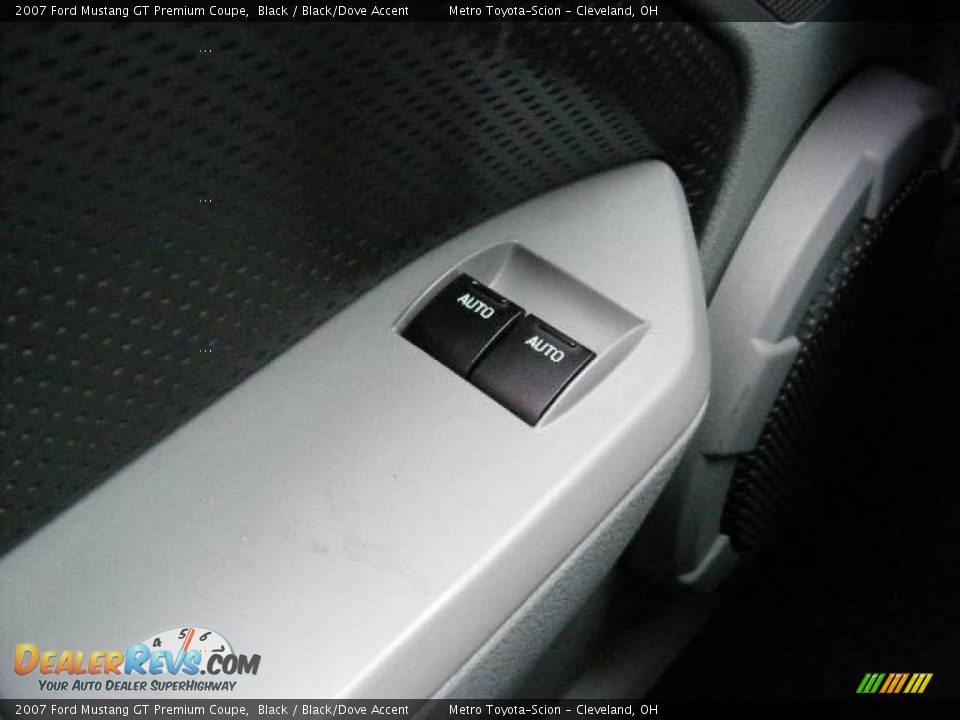 2007 Ford Mustang GT Premium Coupe Black / Black/Dove Accent Photo #22