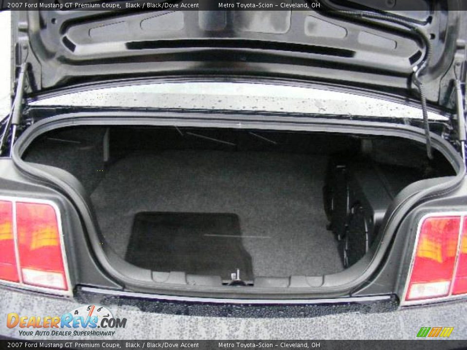 2007 Ford Mustang GT Premium Coupe Black / Black/Dove Accent Photo #24