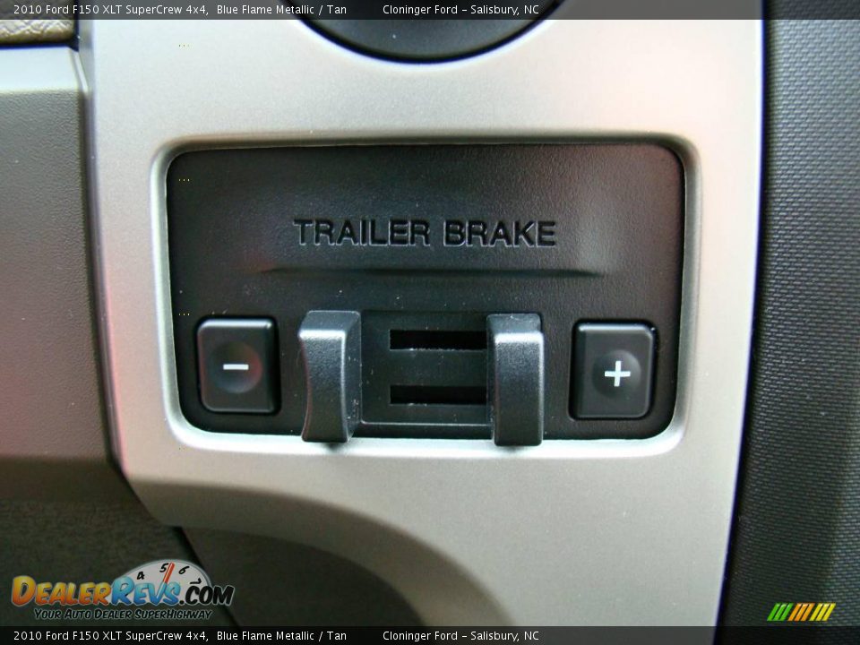 2010 Ford F150 XLT SuperCrew 4x4 Blue Flame Metallic / Tan Photo #26