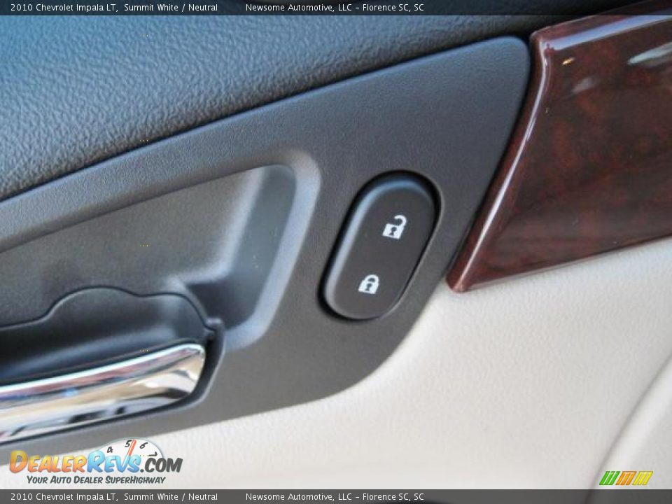 2010 Chevrolet Impala LT Summit White / Neutral Photo #10