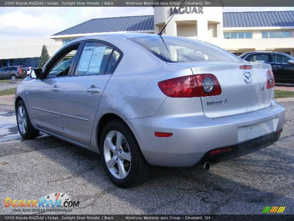 2006 Mazda MAZDA3 i Sedan Sunlight Silver Metallic / Black Photo #3