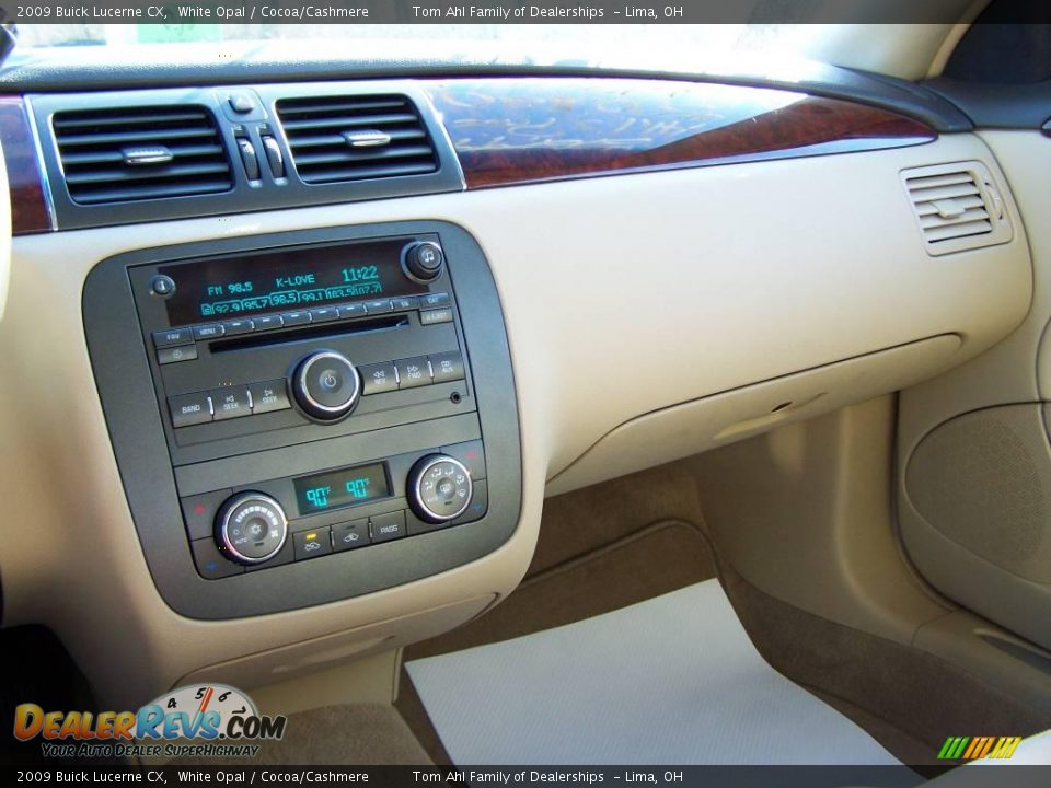 2009 Buick Lucerne CX White Opal / Cocoa/Cashmere Photo #18