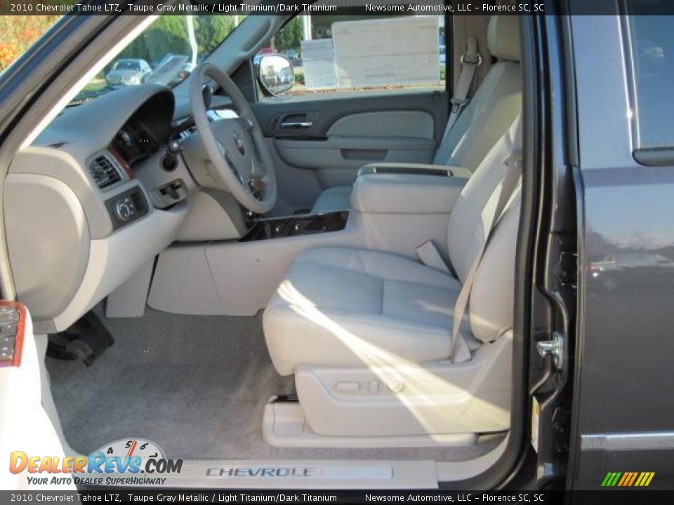 2010 Chevrolet Tahoe LTZ Taupe Gray Metallic / Light Titanium/Dark Titanium Photo #3