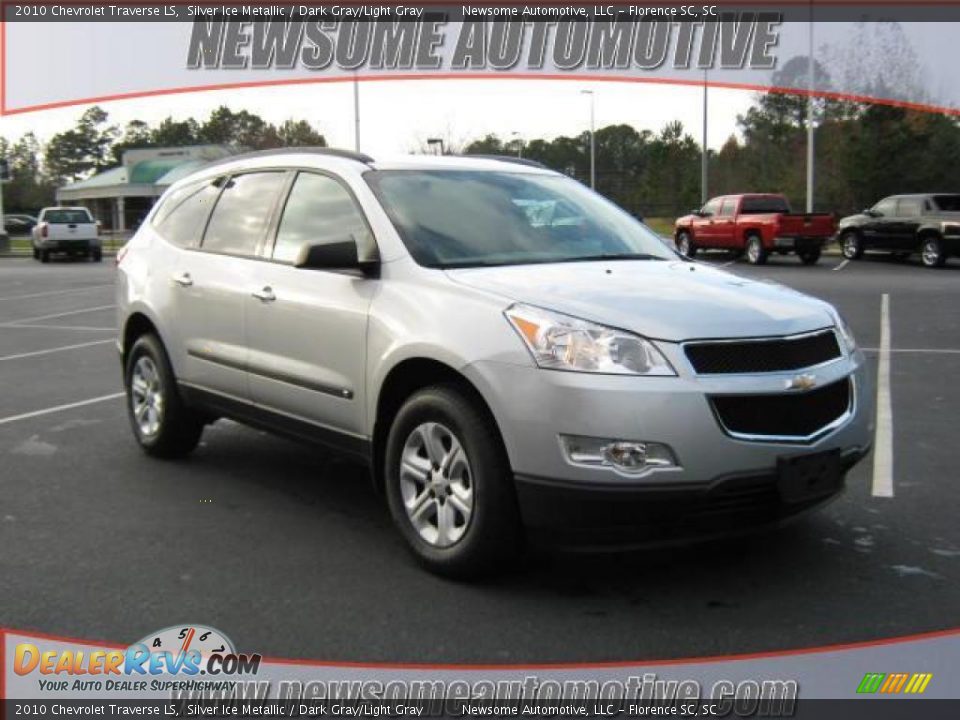 2010 Chevrolet Traverse LS Silver Ice Metallic / Dark Gray/Light Gray Photo #1
