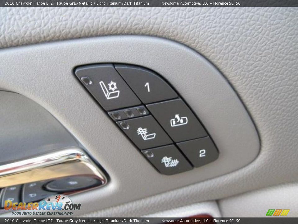 2010 Chevrolet Tahoe LTZ Taupe Gray Metallic / Light Titanium/Dark Titanium Photo #11