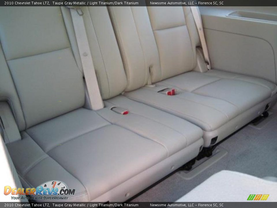 2010 Chevrolet Tahoe LTZ Taupe Gray Metallic / Light Titanium/Dark Titanium Photo #15