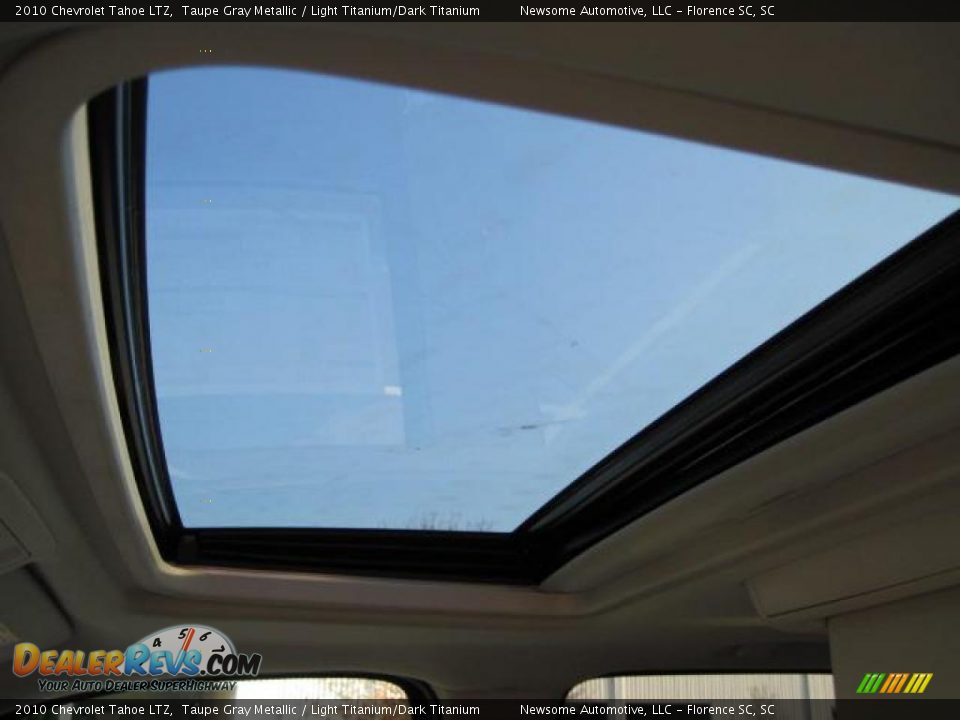 2010 Chevrolet Tahoe LTZ Taupe Gray Metallic / Light Titanium/Dark Titanium Photo #16