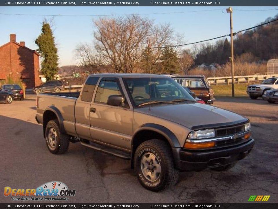 2002 Chevrolet S10 LS Extended Cab 4x4 Light Pewter Metallic / Medium Gray Photo #3