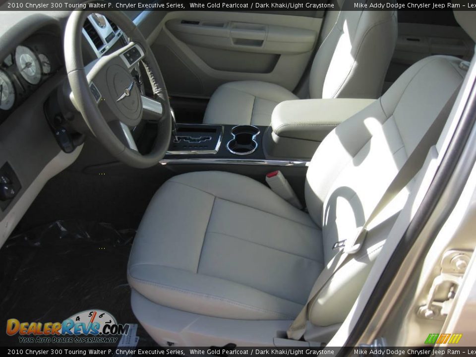2010 Chrysler 300 Touring Walter P. Chryler Executive Series White Gold Pearlcoat / Dark Khaki/Light Graystone Photo #10