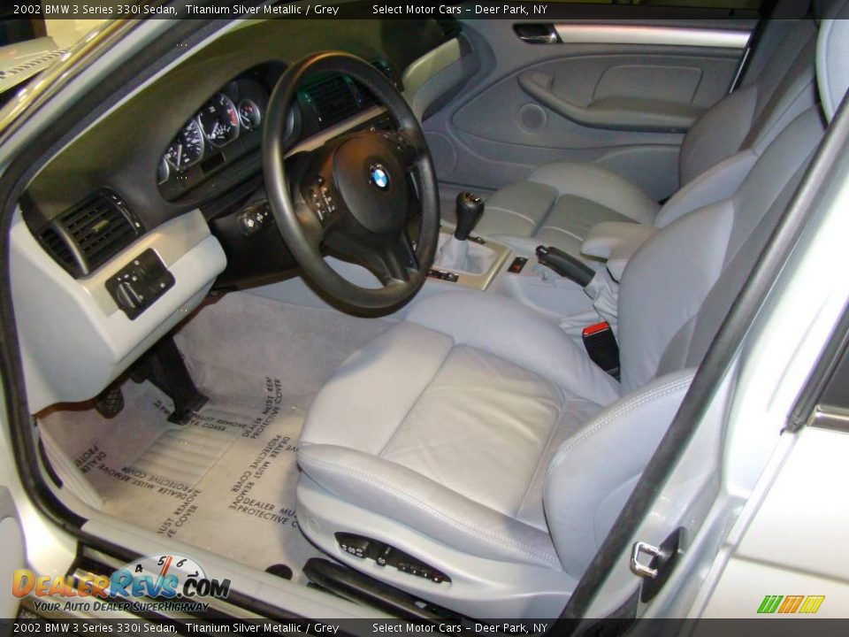 2002 BMW 3 Series 330i Sedan Titanium Silver Metallic / Grey Photo #9