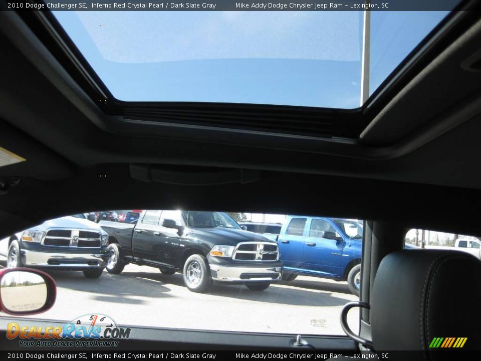 2010 Dodge Challenger SE Inferno Red Crystal Pearl / Dark Slate Gray Photo #10