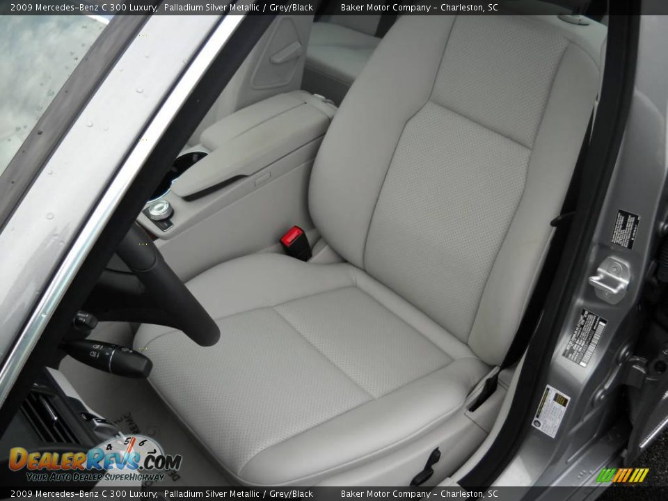 2009 Mercedes-Benz C 300 Luxury Palladium Silver Metallic / Grey/Black Photo #6