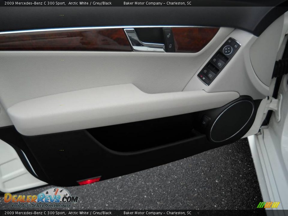 2009 Mercedes-Benz C 300 Sport Arctic White / Grey/Black Photo #7