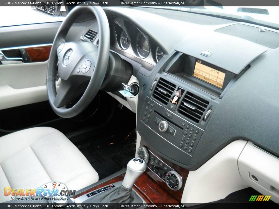 2009 Mercedes-Benz C 300 Sport Arctic White / Grey/Black Photo #11