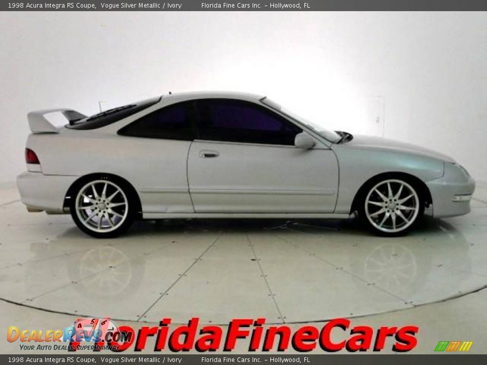 1998 Acura Integra RS Coupe Vogue Silver Metallic / Ivory Photo #4