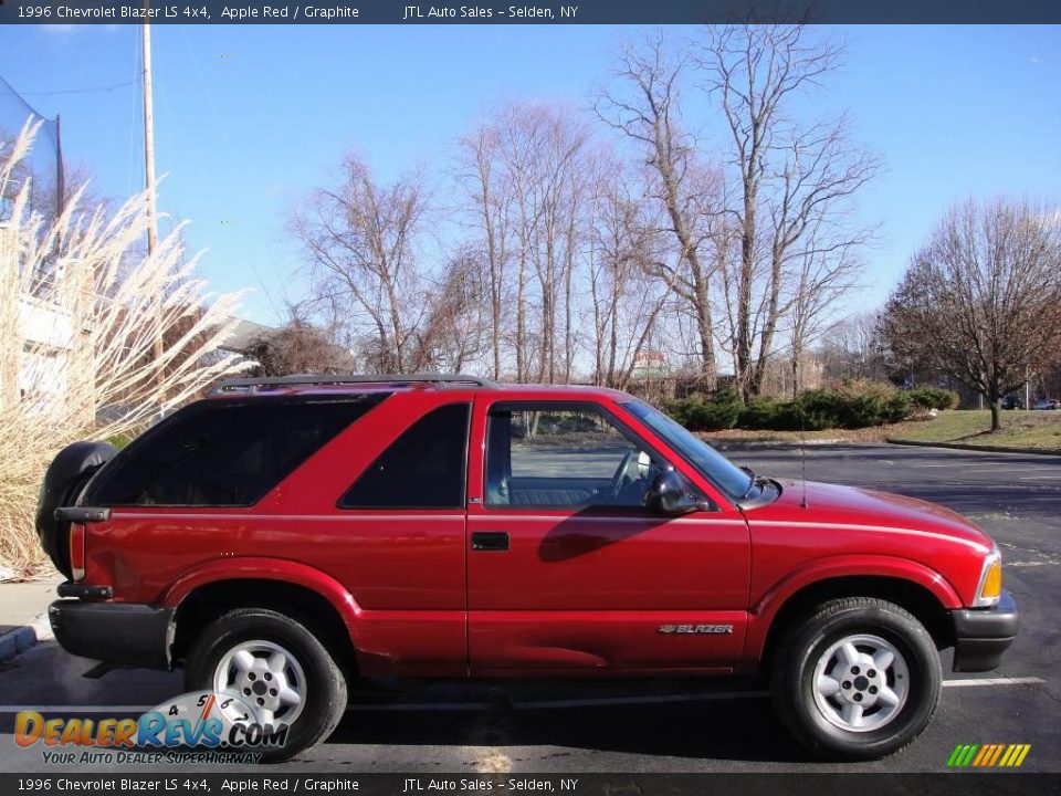 1996 Chevrolet Blazer LS 4x4 Apple Red / Graphite Photo #2