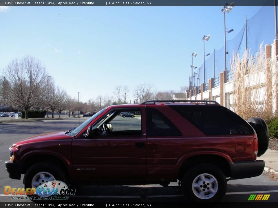 1996 Chevrolet Blazer LS 4x4 Apple Red / Graphite Photo #5