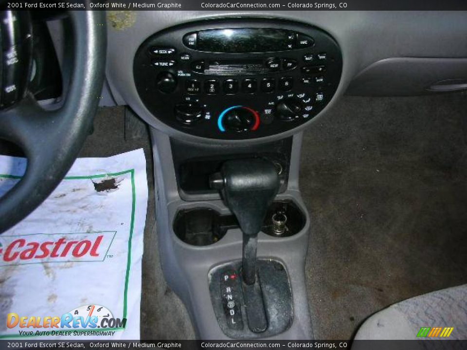 2001 Ford Escort SE Sedan Oxford White / Medium Graphite Photo #5