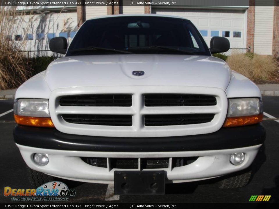 1998 Dodge Dakota Sport Extended Cab 4x4 Bright White / Agate Photo #2