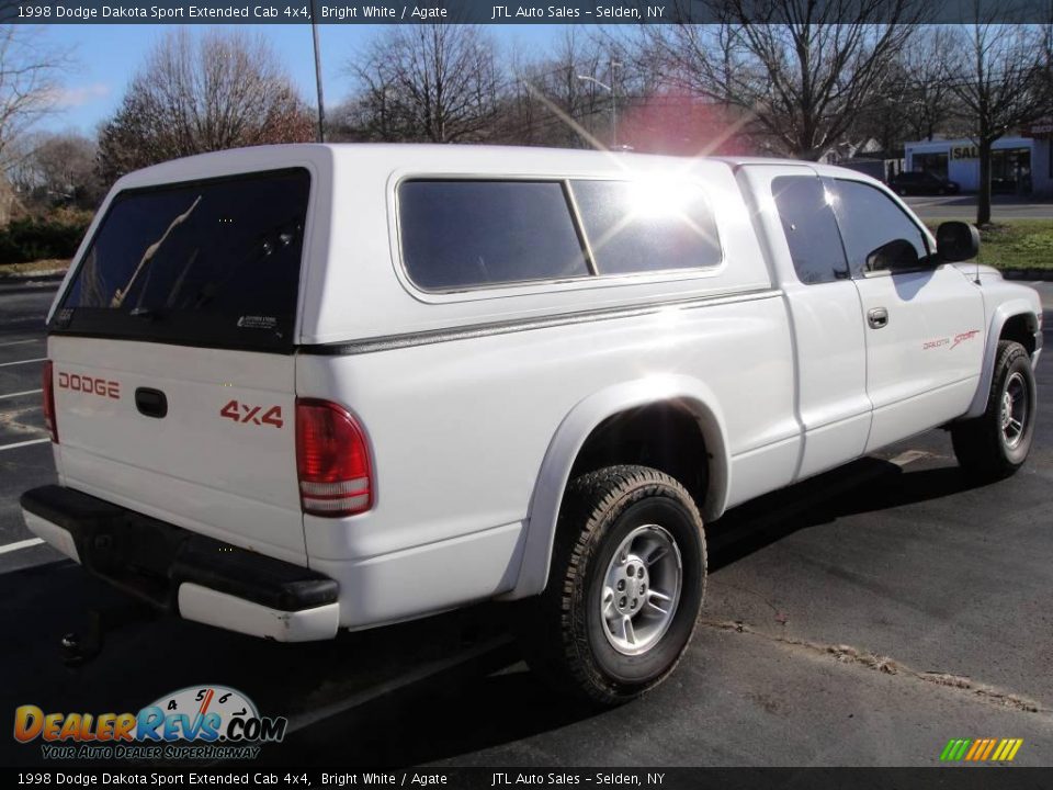 1998 Dodge Dakota Sport Extended Cab 4x4 Bright White / Agate Photo #6