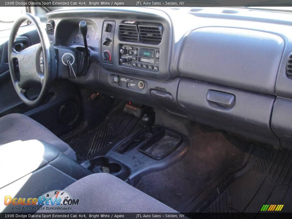 1998 Dodge Dakota Sport Extended Cab 4x4 Bright White / Agate Photo #13