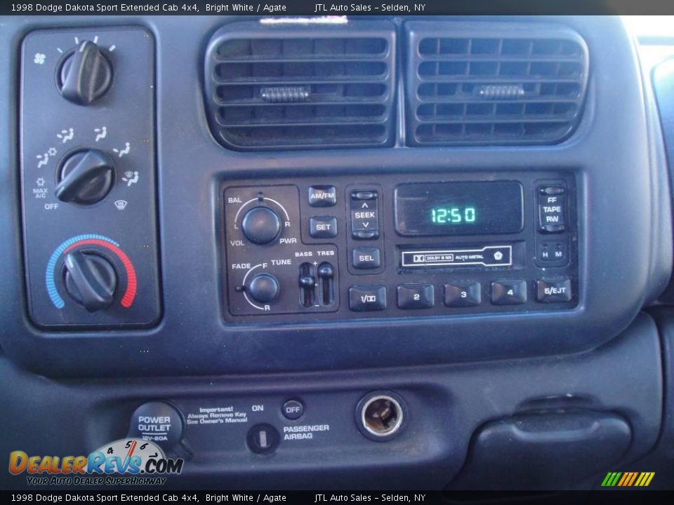 1998 Dodge Dakota Sport Extended Cab 4x4 Bright White / Agate Photo #14