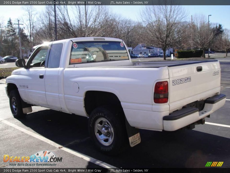 2001 Dodge Ram 1500 Sport Club Cab 4x4 Bright White / Mist Gray Photo #4