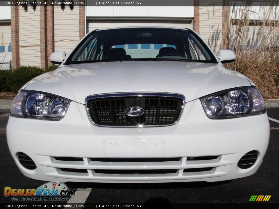 2001 Hyundai Elantra GLS Noble White / Gray Photo #2
