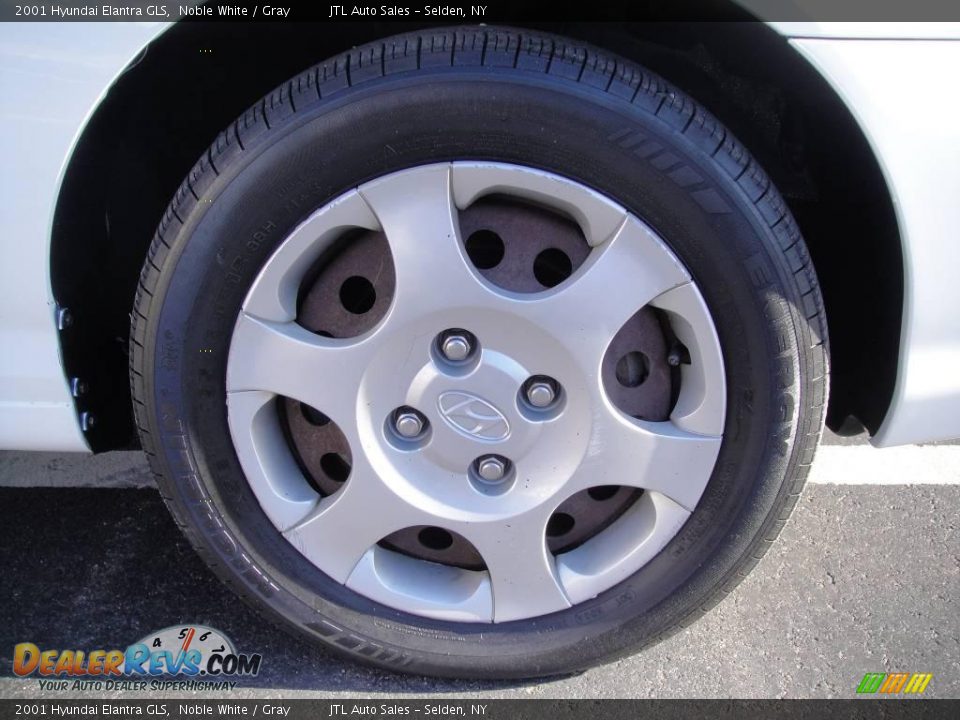 2001 Hyundai Elantra GLS Noble White / Gray Photo #9