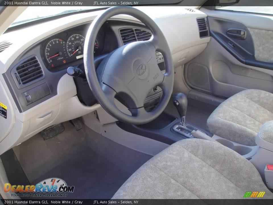 2001 Hyundai Elantra GLS Noble White / Gray Photo #12